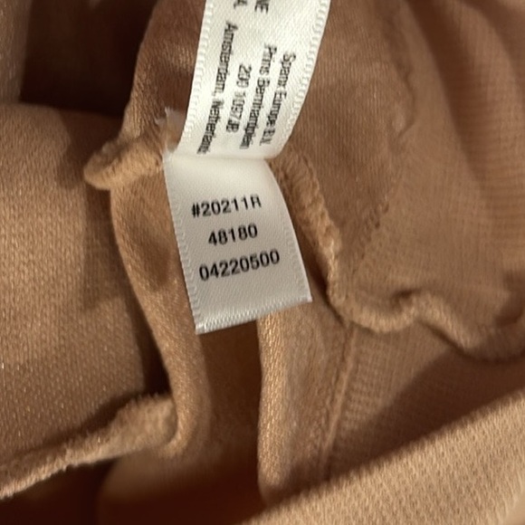 SPANX Mid Thigh Sheers in the color S2 Size B - Picture 5 of 6